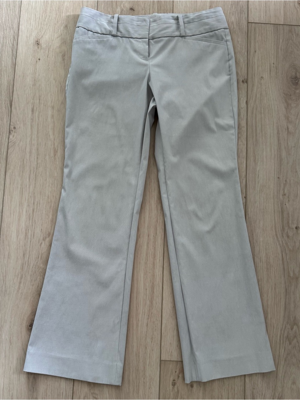 The Limited Exact Stretch size 10 women’s stone/off white dress pants wide leg